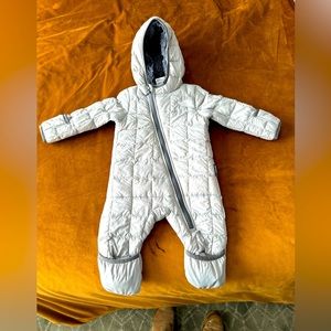 North Face Baby Thermoball Snowsuit! 3-6 months! Great condition!